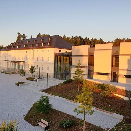 Holly Gmbh Ferienwohnungen Bad Alexandersbad Bagian luar foto